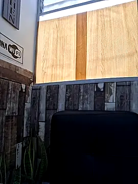 Doll Loren online show from March 7, 2026, 5:18 pm