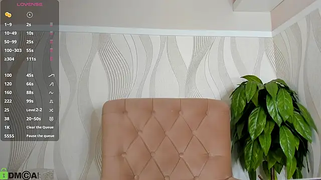 Snapshot of Larrine_Morgan chatting on September 15, 2025, 1:06 am Larrine Morgan online show from September 15, 2025, 1:06 am