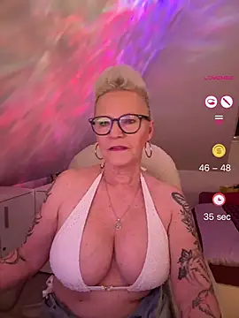 Snapshot of German_Milf chatting on May 25, 2026, 12:59 pm German Milf online show from May 25, 2026, 12:59 pm