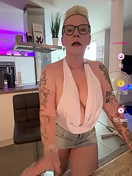 Snapshot of German_Milf chatting on May 27, 2026, 1:07 pm German Milf online show from May 27, 2026, 1:07 pm