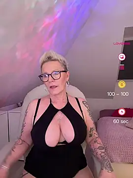 Snapshot of German_Milf chatting on April 27, 2026, 12:58 pm German Milf online show from April 27, 2026, 12:58 pm