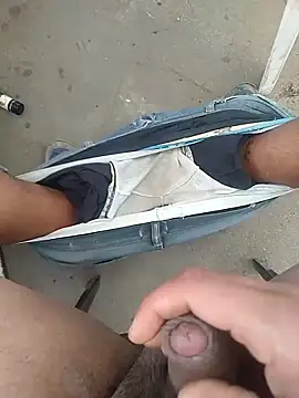 Snapshot of Nicozapras chatting on October 7, 2025, 12:06 pm Nicozapras online show from October 7, 2025, 12:06 pm