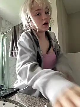 Cutiepiespanks online show from April 2, 2026, 4:46 pm