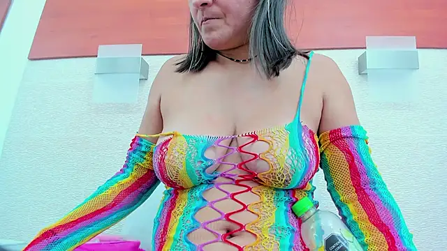 allice green online show from November 6, 2025, 2:37 am