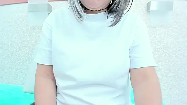 Snapshot of allice_green chatting on February 21, 2026, 2:35 am allice green online show from February 21, 2026, 2:35 am