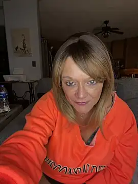 cowgirlc online show from January 31, 2025, 2:37 am