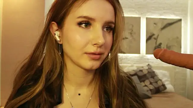 Snapshot of Betty_June chatting on March 14, 2025, 12:21 am Betty June online show from March 14, 2025, 12:21 am