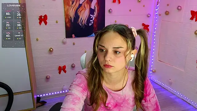 Snapshot of Misss_Vikk chatting on February 16, 2026, 3:10 pm Misss Vikk online show from February 16, 2026, 3:10 pm