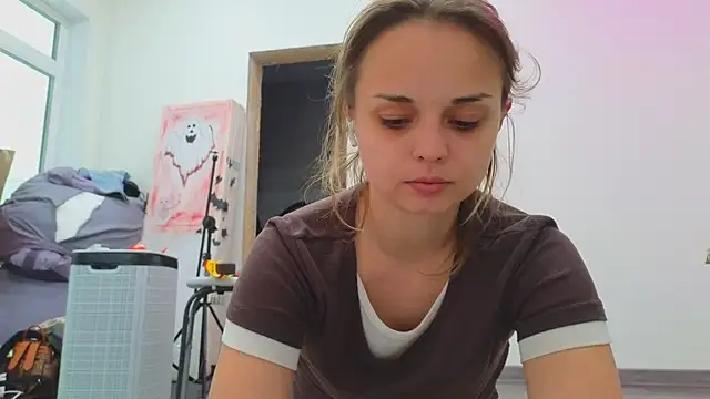 Misss Vikk online show from April 9, 2026, 9:48 am