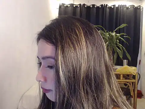 Urbabygirl jenny online show from June 12, 2026, 9:40 am