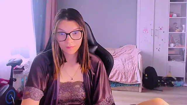 MollyLollipop online show from May 29, 2026, 4:40 am