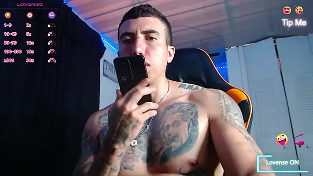 Adam Hudsond online show from April 17, 2026, 1:47 pm