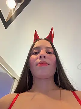 MiaJacksonn online show from March 27, 2026, 4:19 pm