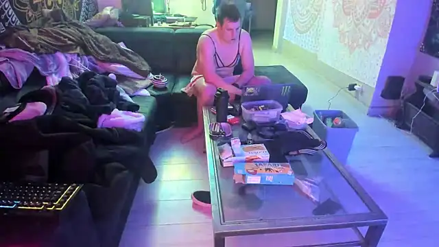 Snapshot of slankecrosdresser chatting on February 16, 2025, 9:49 pm slankecrosdresser online show from February 16, 2025, 9:49 pm