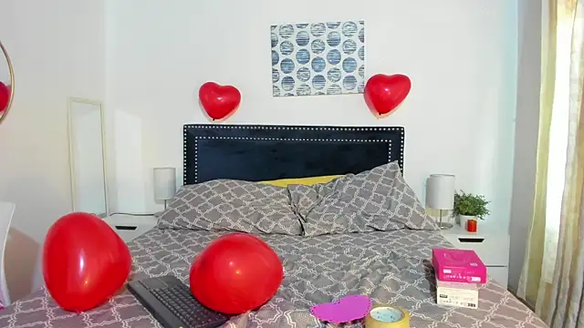 ZulyMichels online show from February 10, 2026, 12:26 pm