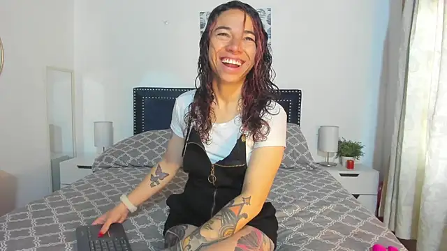 Snapshot of ZulyMichels chatting on March 20, 2026, 12:17 pm ZulyMichels online show from March 20, 2026, 12:17 pm