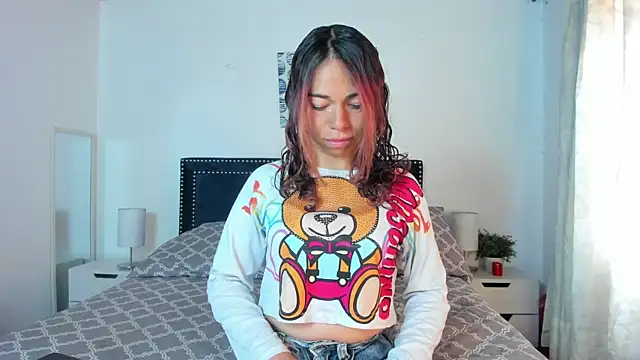 Snapshot of ZulyMichels chatting on March 25, 2026, 12:37 pm ZulyMichels online show from March 25, 2026, 12:37 pm