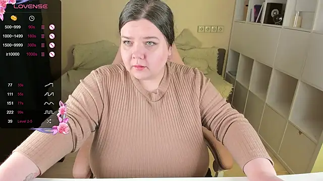 PlumPie online show from November 8, 2025, 10:57 pm