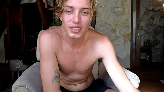 Snapshot of Cryptikov chatting on April 10, 2026, 1:12 am Cryptikov online show from April 10, 2026, 1:12 am