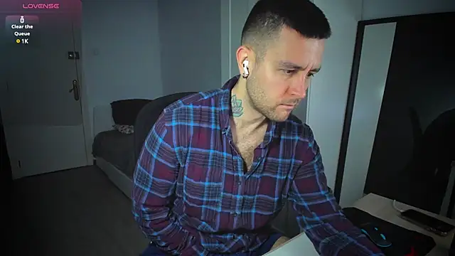 HonestAndrew online show from March 2, 2025, 7:10 am