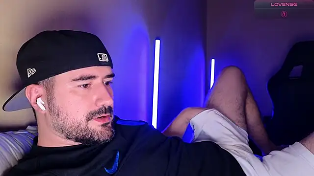 DominantTheo online show from March 24, 2026, 2:55 am