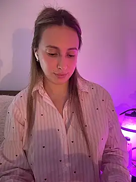 Eva Ryen online show from February 19, 2026, 4:37 pm