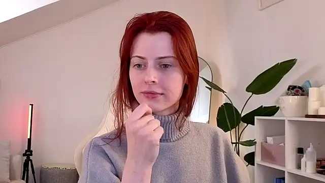 Snapshot of doll_lesli chatting on December 19, 2025, 9:22 am doll lesli online show from December 19, 2025, 9:22 am