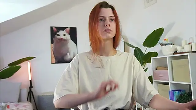 doll lesli online show from April 3, 2026, 1:06 pm