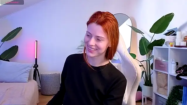 Snapshot of doll_lesli chatting on November 9, 2025, 8:40 am doll lesli online show from November 9, 2025, 8:40 am