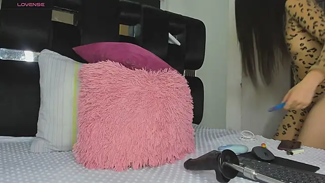 levana1 online show from January 15, 2026, 3:21 am