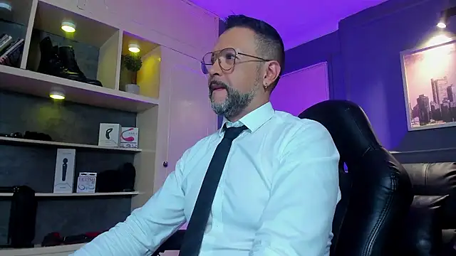 MrFrank tattoo online show from February 3, 2026, 10:42 am