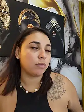 LizzRouse online show from April 9, 2026, 8:26 pm