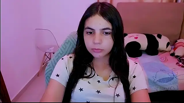  elenna online show from April 7, 2026, 5:59 pm