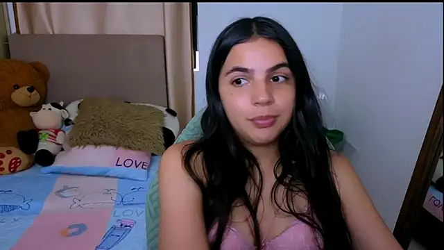 Snapshot of _elenna chatting on January 15, 2026, 6:11 pm elenna online show from January 15, 2026, 6:11 pm