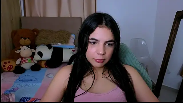 Snapshot of _elenna chatting on November 29, 2025, 4:18 pm elenna online show from November 29, 2025, 4:18 pm
