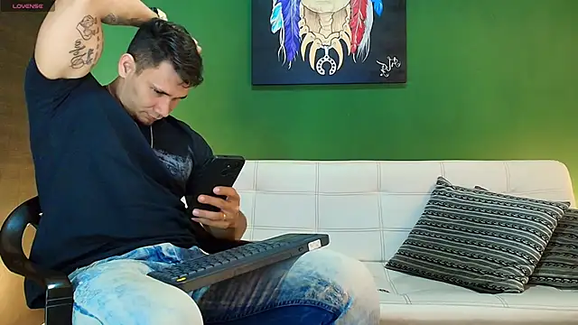 GendersonFit online show from September 23, 2025, 10:39 pm