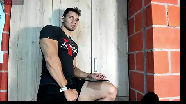 Snapshot of GendersonFit chatting on June 1, 2026, 3:22 pm GendersonFit online show from June 1, 2026, 3:22 pm