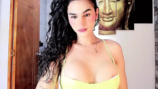 little tsgirl  online show from July 5, 2026, 11:11 pm