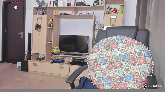 SquirtKitten online show from February 6, 2025, 1:32 pm