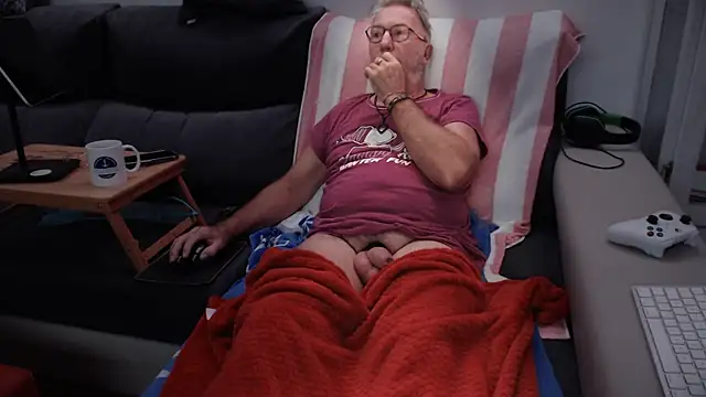 Nudelschwanz online show from October 11, 2025, 6:14 am