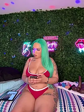 Snapshot of ThickAssRena chatting on February 5, 2026, 8:21 am ThickAssRena online show from February 5, 2026, 8:21 am