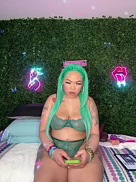 Snapshot of ThickAssRena chatting on February 24, 2026, 8:04 am ThickAssRena online show from February 24, 2026, 8:04 am