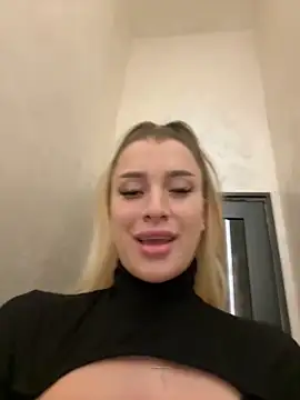 Snapshot of SinwithAmy chatting on December 3, 2024, 7:50 pm SinwithAmy online show from December 3, 2024, 7:50 pm