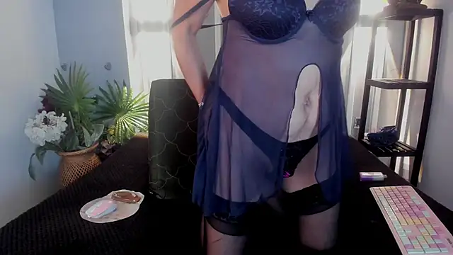 Danna Rosse1 online show from March 6, 2025, 5:11 pm