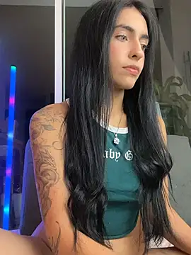 DaphneUwu online show from July 24, 2026, 1:45 am