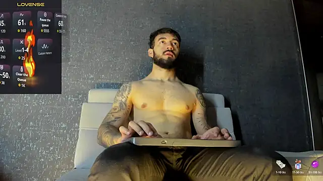 MarkWalker   online show from December 4, 2025, 10:14 am