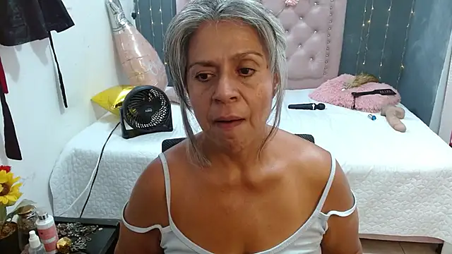 Snapshot of lalisha_96 chatting on February 5, 2026, 1:23 am lalisha 96 online show from February 5, 2026, 1:23 am