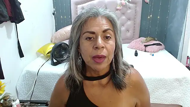 Snapshot of lalisha_96 chatting on February 4, 2026, 12:16 am lalisha 96 online show from February 4, 2026, 12:16 am