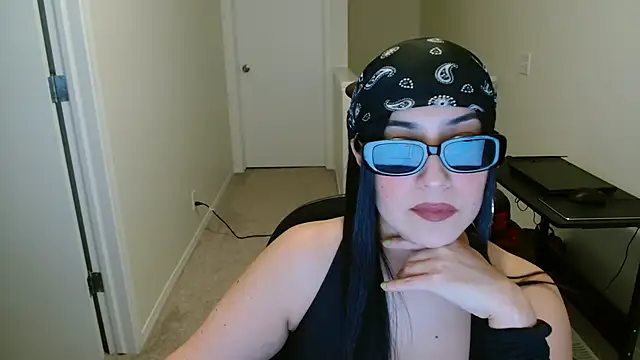 Sassy Latina online show from November 23, 2025, 3:16 am