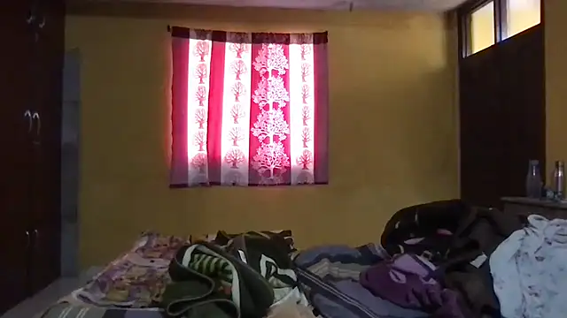 Snapshot of Riyasingh9 chatting on October 11, 2025, 3:51 am Riyasingh9 online show from October 11, 2025, 3:51 am